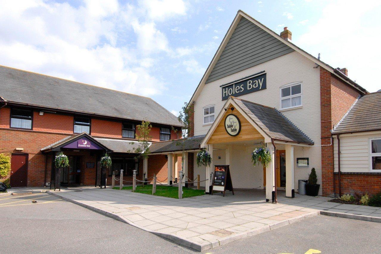Premier Inn Poole Centre Exterior photo